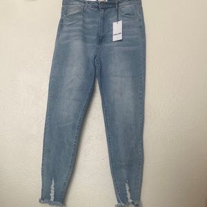 Women’s C’est Toi black label jeans. Never worn. Size 2xl